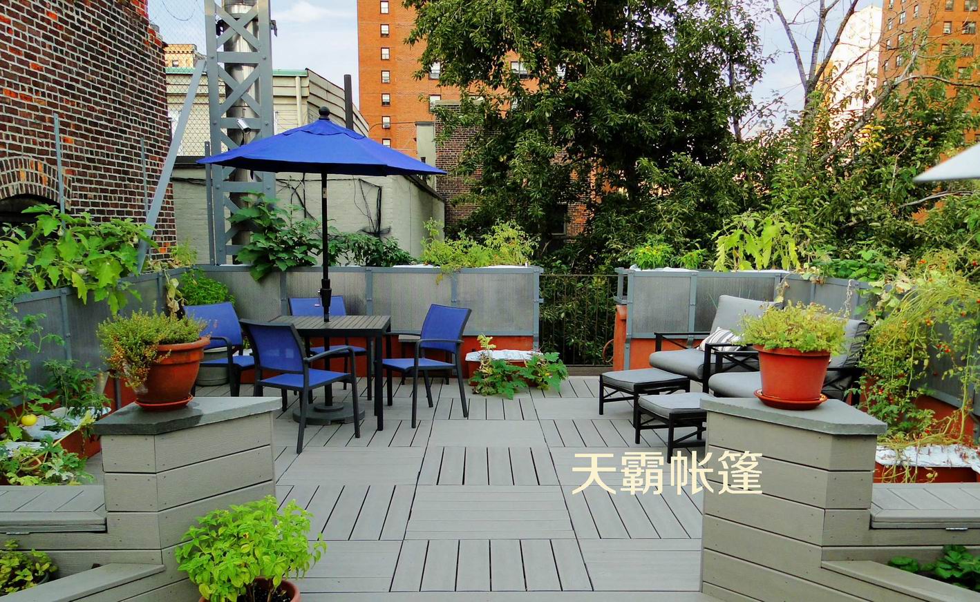 休闲桌椅伞，如何打造一个漂亮的露台